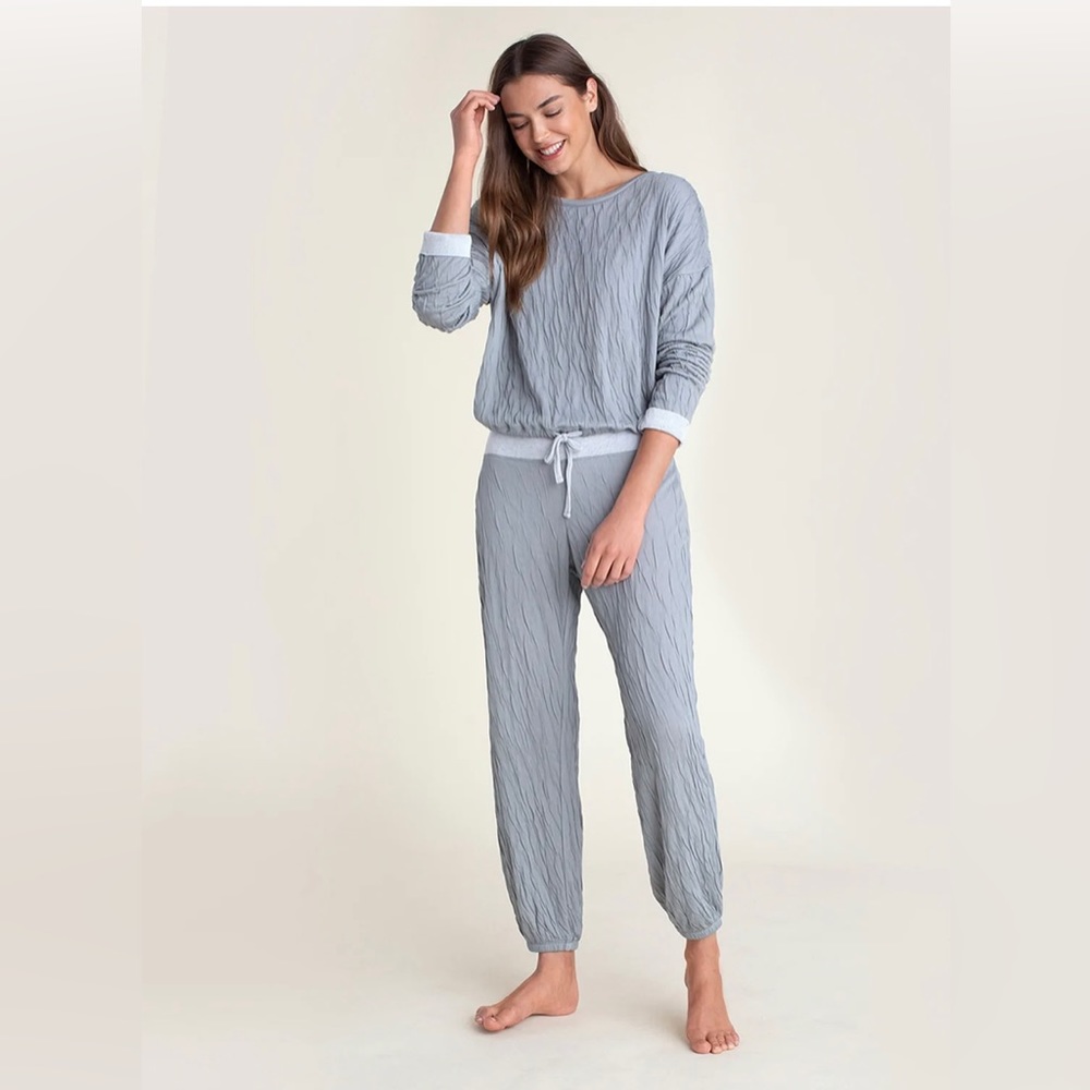 NWT Malibu Collection Crinkle Jersey Lounge Set